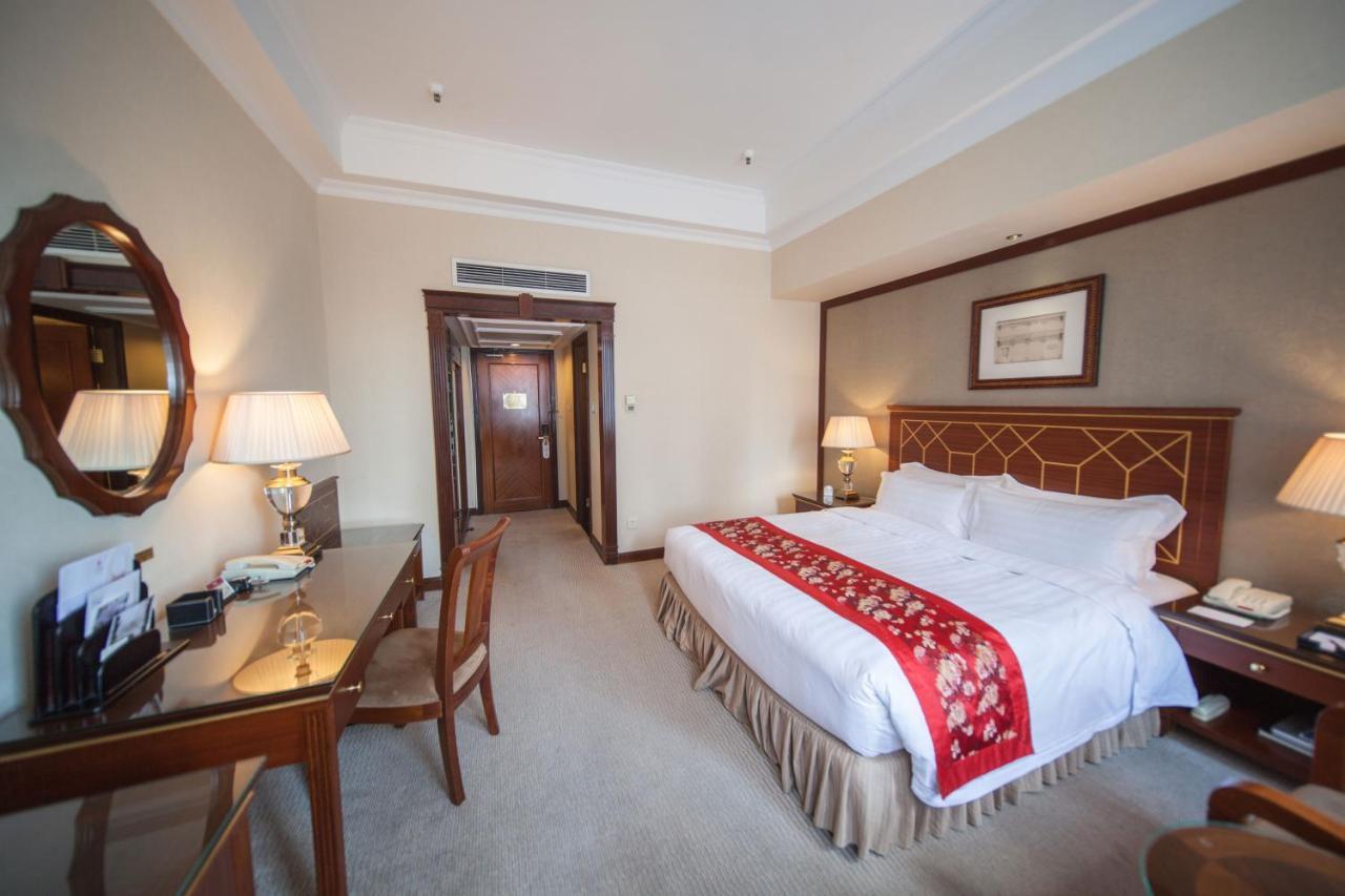 Jin Jiang Park Hotel Shanghai Buitenkant foto